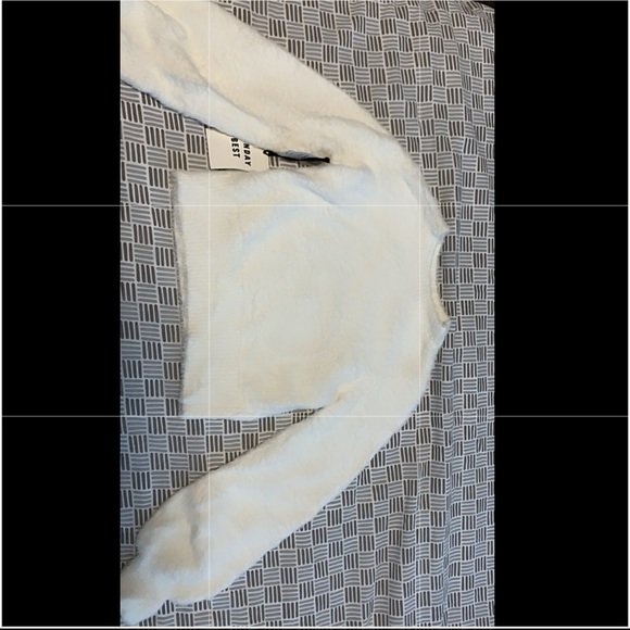 Aritzia Sunday Best Kitten Sweater - Picture 6 of 6